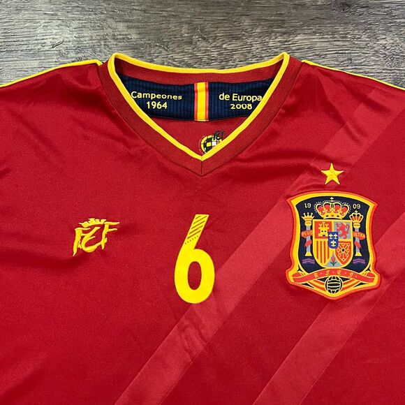 Vintage Y2K España FCF Football Club Iniesta Red Jersey Campeones de Europa 2008 - Picture 2 of 10